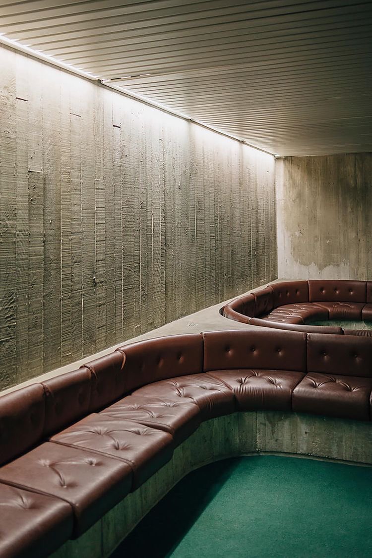 designdocument's tweet image. French Communist Party Headquarters designed by Brazilian architect Oscar Niemeyer (1971) πΌπ§©