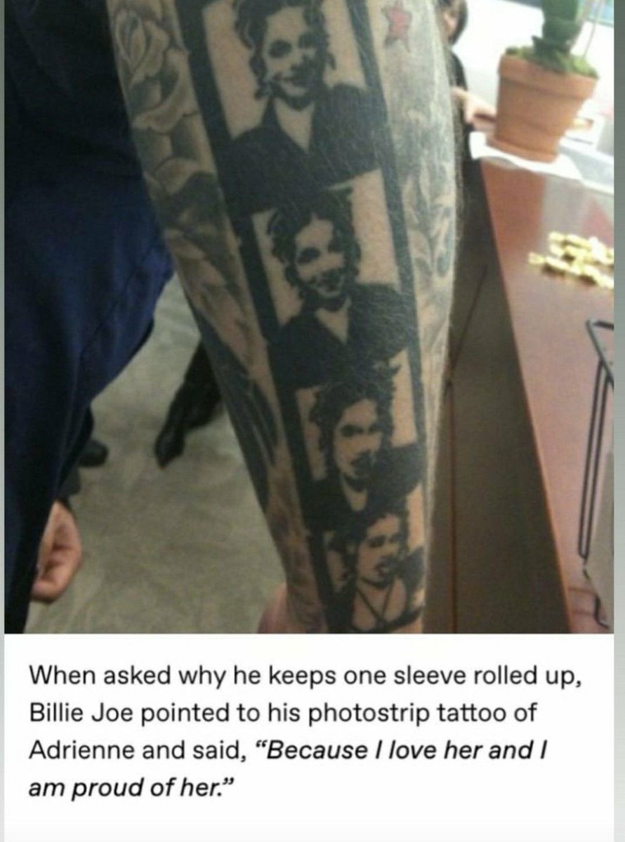 aj⠀×͜×.⠀       welcome  back  maverick  with  amber