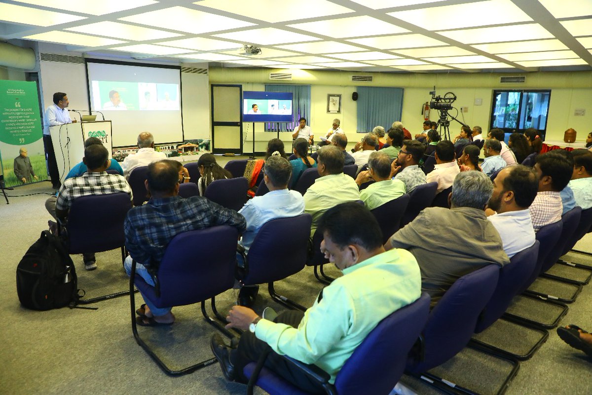 mssrf's tweet image. We extend our heartfelt congratulations to Dr Nagarajan R, Scientist, CSR and Head – GIS and Remote Sensing at #MSSRF, on the successful defence of his thesis. Since 2019, under the expert mentorship of Dr V. Selvam, Dr Nagarajan has investigated the accuracy of remote…