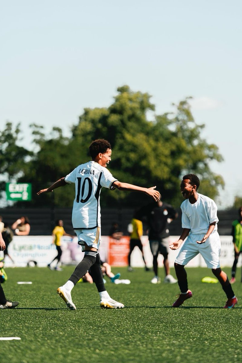 bonus_pastor's tweet image. 🏆 On June 22nd, Kobi, Year 7 competed in the Project 17 U12 Cup — and came away as the Top Scorer of the tournament!
Well done, Kobi! ⚽🔥
#Project17 #TopScorer #YouthFootball #RisingStar