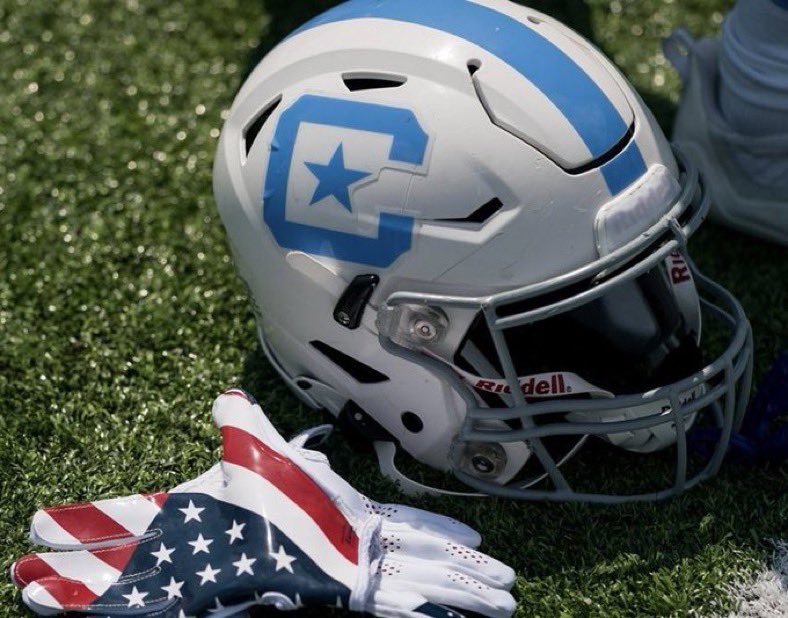 Happy 4th of July 🇺🇸

Go Dogs!