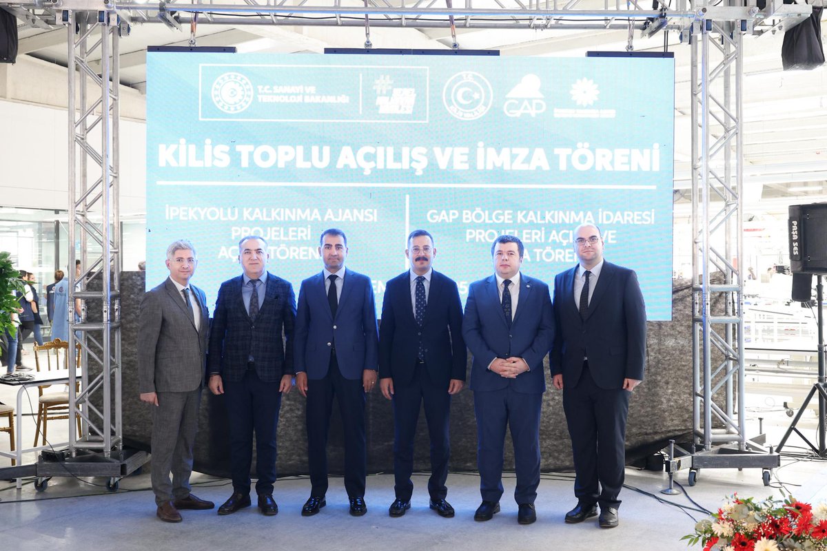 GAP İDARESİNİN KİLİS’TE DESTEKLEDİĞİ 127.9 MİLYON TL BÜTÇELİ YEREL KALKINMA PROJELERİNİN AÇILIŞI GERÇEKLEŞTİRİLDİ

Sanayi ve Teknoloji Bakanı Mehmet Fatih KACIR’ın katılımıyla, GAP İdaresinin destek sağladığı ve tamamlanarak açılışa hazır hale gelen projelerin toplu açılış töreni