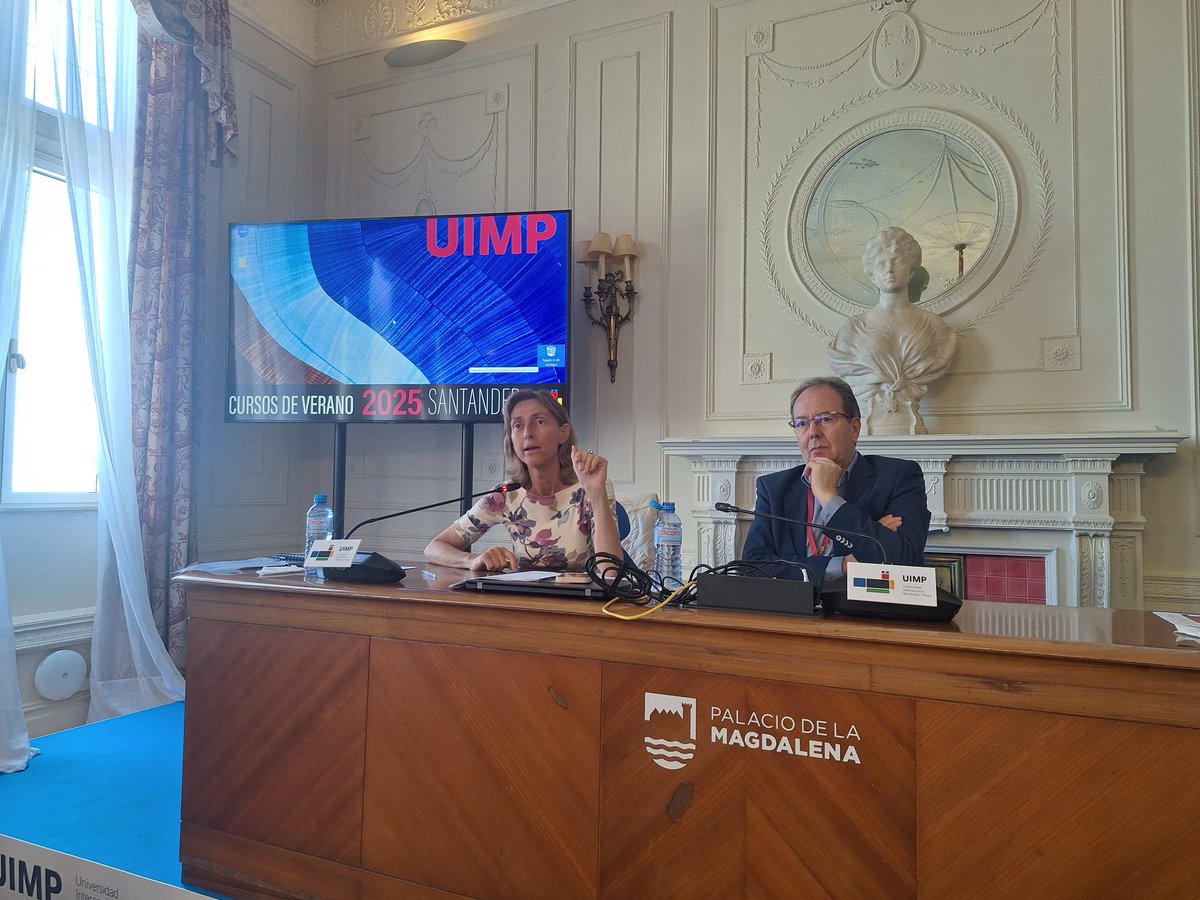 Interesantísimo debate sobre la naturaleza del derecho de acceso a la información pública y su futuro para cerrar nuestro curso en la <a href="/UIMP/">UIMP</a> de la mano de la magistrada del <a href="/TConstitucionE/">Tribunal Constitucional de España</a> Laura Díez Bueso