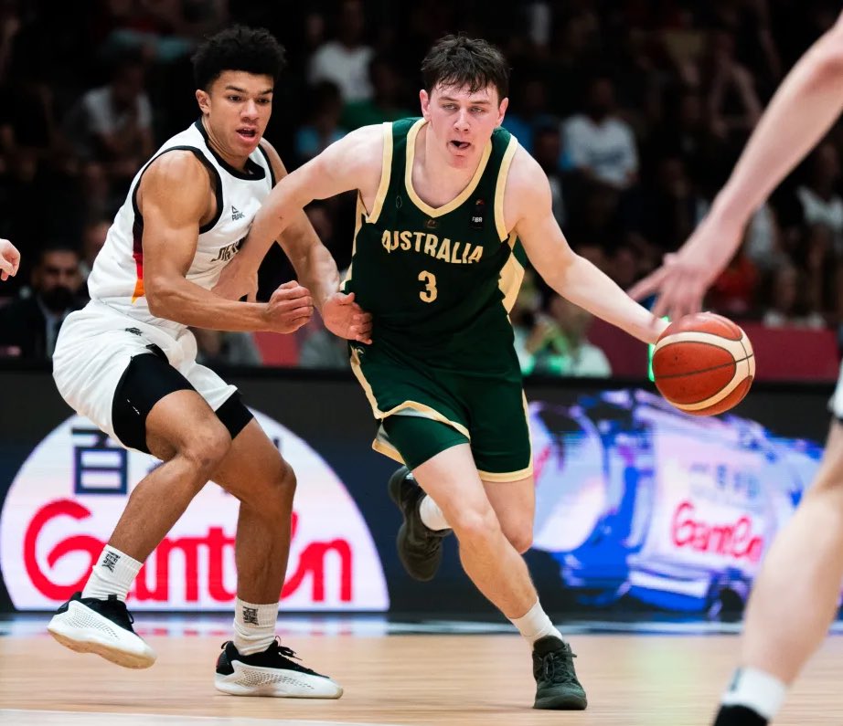 Our guys both finish in double-figures as Eric and 🇩🇪 top Jacob and 🇦🇺 in U19 Quarterfinal action 😤

Reibe: 12 PTS, 6-8 FG, 3 REB, 2 BLK, +15 in 22 minutes 

Furphy: 13 PTS, 8 REB, 2 AST, 3 STL