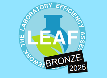 CRUK_SI's tweet image. 👏We are delighted that all of our research groups have achieved their LEAF Bronze by improving their labs’ sustainability and efficiency!🧪🍃
Read more about their fantastic work here: crukscotlandinstitute.ac.uk/beatson-news/2…