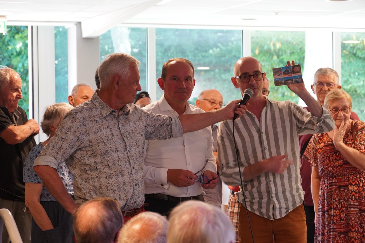 ✨Voyage dans le Temps avec les Cartes Postales anciennes ! ✨
Exposition de 120 cartes postales d'Allonnes (1900-1985) à la Maison des Arts ! 📸 L'histoire de la ville!
Découvrez aussi la nouvelle carte postale d'Allonnes, reçue dans chaque foyer 
Venez  tout l'été !