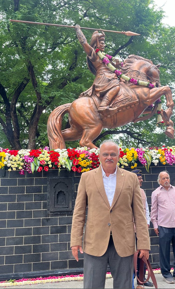MulaMutha's tweet photo. It is Shrimant Bajirao Peshwa's 325th birth anniversary year, and to have a life size equestrian statue installed in the National Defence Academy is a big salute to the Peshwa. That the Hon. Home Minister not only encouraged and helped this installation but came and inaugurated it, is significant. The contribution of the Marathas to India's history and its present socio-cultural milieu is undeniable. Shri Amit Shah ji is in his own words, 'a student of History' and his understanding of India's history is remarkable. Let us hope the statue – along with those of Chhatrapati Shivaji, Maharaja Ranjit Singh, Tanaji Malusare and Lachit Barphuken that already stand in the Academy – will inspire cadets who will join the Indian Armed Forces, for now and forever.