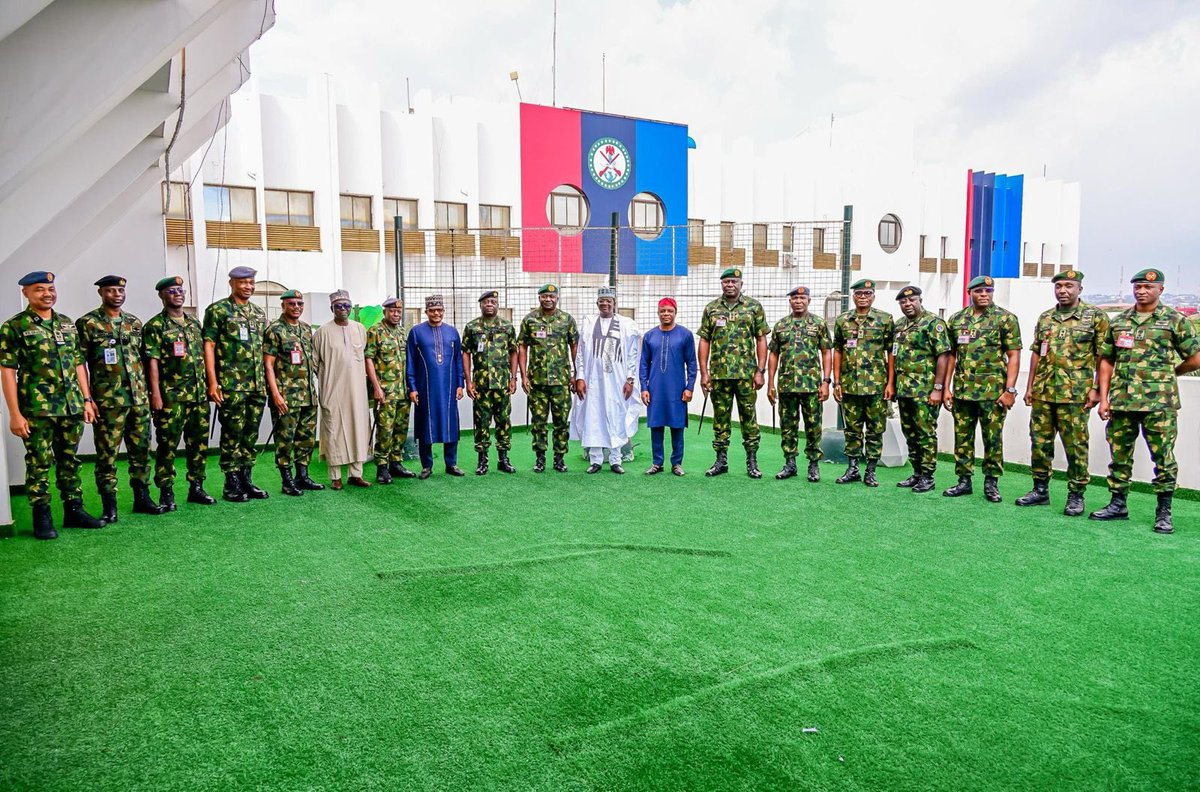 Theresa Tekenah 🇳🇬 (@theresatekenah) on Twitter photo The Minister of State for Defence, <a href="/Bellomatawalle1/">Dr. Bello Matawalle</a>, on Wednesday, chaired the meetings of the Army Council, Navy Board, and Air Force Council at the Ministry of Defence Headquarters, Ship House, in Abuja.
<a href="/MODInfoNg/">Ministry of Defence, Nigeria</a> The Minister of State for Defence, <a href="/Bellomatawalle1/">Dr. Bello Matawalle</a>, on Wednesday, chaired the meetings of the Army Council, Navy Board, and Air Force Council at the Ministry of Defence Headquarters, Ship House, in Abuja.
<a href="/MODInfoNg/">Ministry of Defence, Nigeria</a>