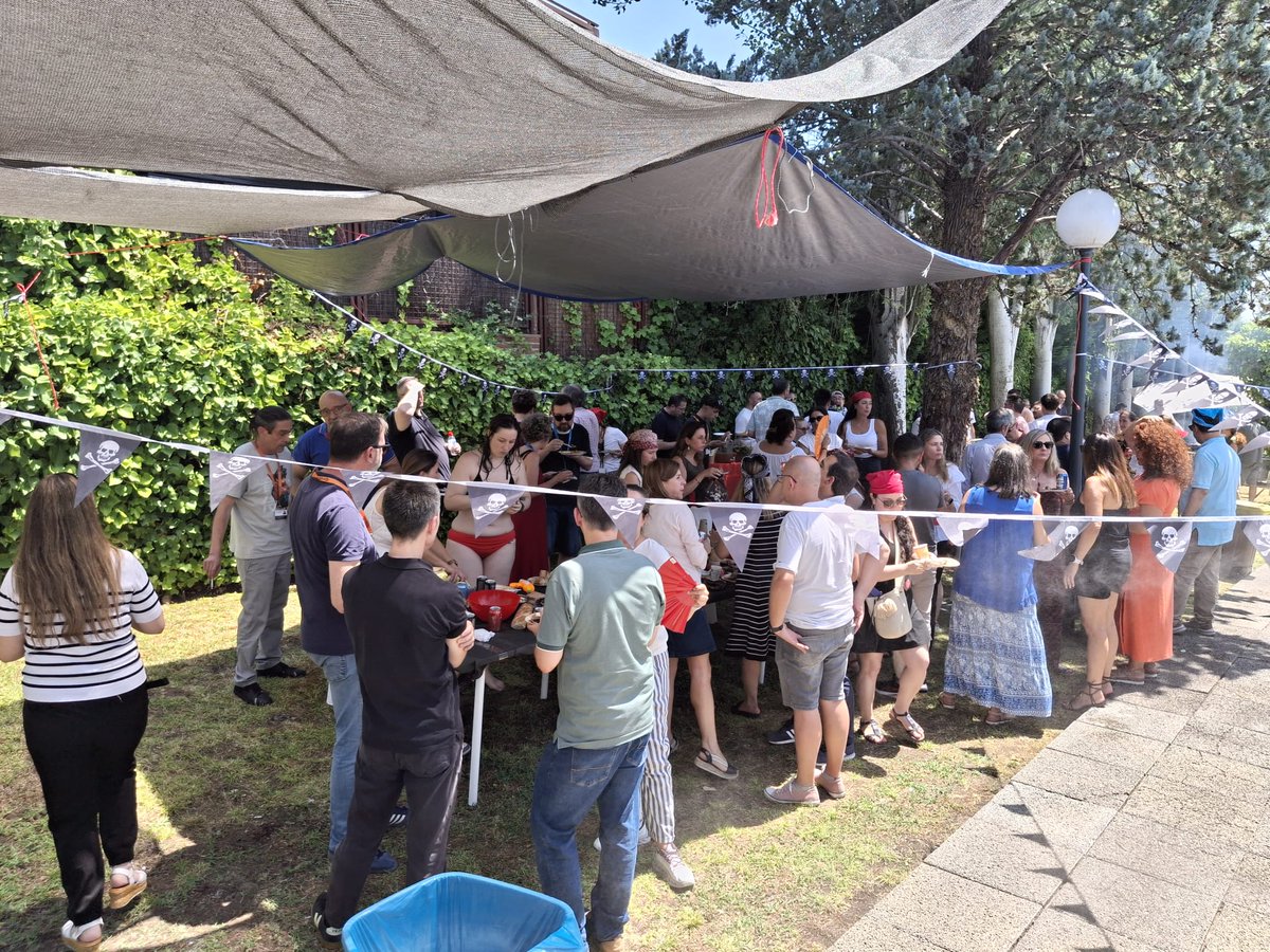 En Kyocera damos la bienvenida al verano como más nos gusta: entre risas, buena comida y mejor compañía.

Porque no todo va a ser trabajar… ¡también sabemos celebrarlo! 

#WeAreKyocera