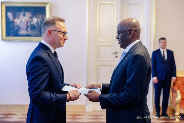 M.M. Dhoore (@dhoorebbc) on Twitter photo #Somalia’s Ambassador to Germany and non-resident Ambassador to #Poland, <a href="/AAMohamed23/">Amb. AbdiAsis M Mohamed (Farabadane)</a>, submitted his credentials to the President of Poland, Andrzej Duda, becoming Somalia’s first-ever Ambassador to present credentials in the Republic of Poland. #Somalia’s Ambassador to Germany and non-resident Ambassador to #Poland, <a href="/AAMohamed23/">Amb. AbdiAsis M Mohamed (Farabadane)</a>, submitted his credentials to the President of Poland, Andrzej Duda, becoming Somalia’s first-ever Ambassador to present credentials in the Republic of Poland.