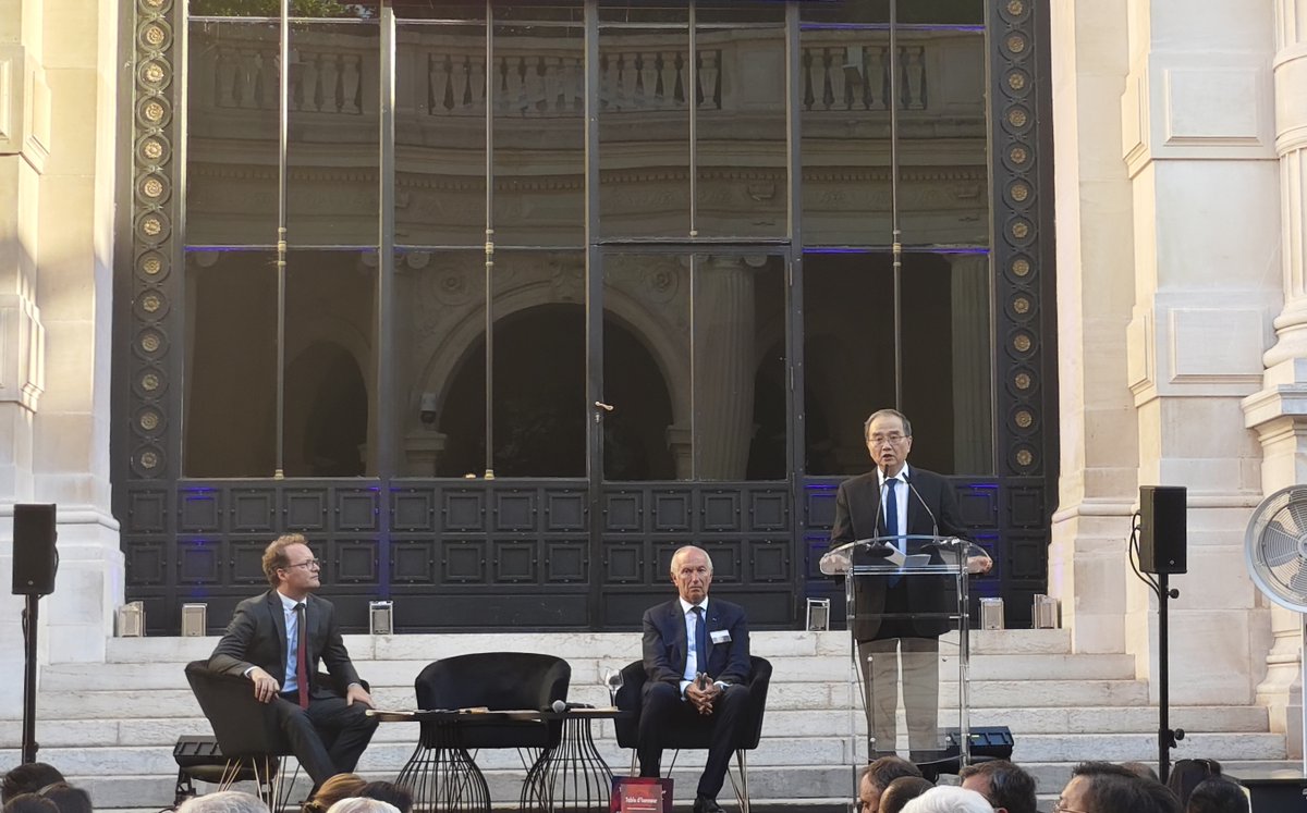 🇨🇳🇫🇷Le 30 juin, l'Ambassadeur Deng Li a participé sur invitation à l’activité annuelle du Comité France-Chine.

fr.china-embassy.gov.cn/fra/zfzj/20250…