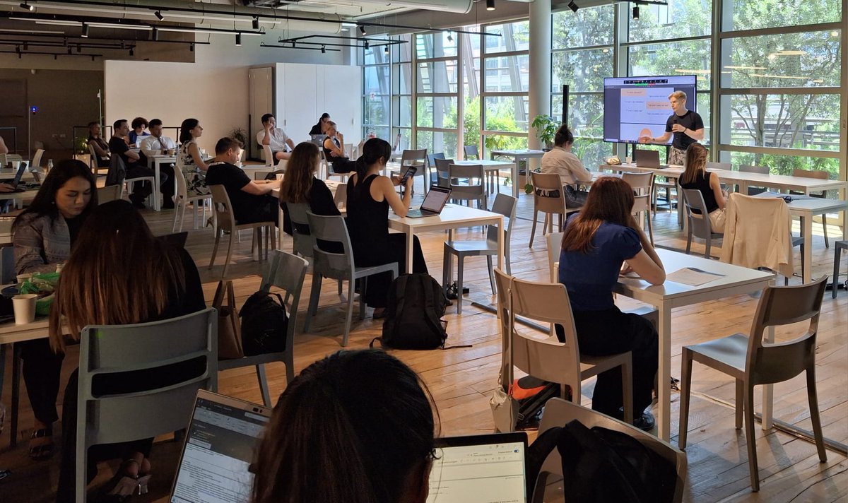 TALK Day al Green Pea! 

Ieri relatori ed esperti internazionali con aziende del settore tessile e moda si sono confrontate su tematiche diverse quali innovazione digitalizzazione, sostenibilità, proprietà intellettuale e nuovi trend futuri 👚

pie.camcom.it/internazionali…