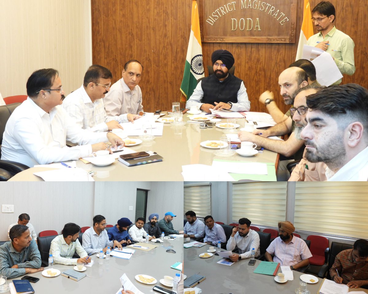 CentreDoda's tweet image. DC Doda @harvinder_ias chairs CLU meeting; 3 cases approved after thorough review. Stresses transparency, timely disposal, and better coordination to streamline land use clearances. 
#dodadistrict 
#CLU 
#GoodGovernance 
@OfficeOfLGJandK 
@diprjk