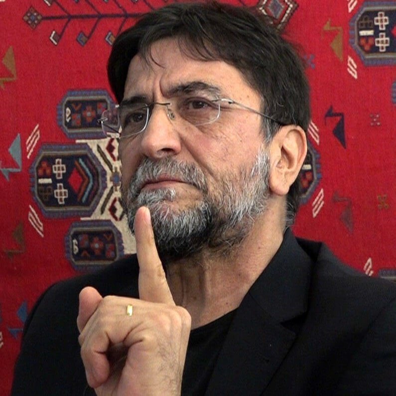 cemfoni's tweet image. Mekanın cennet olsun Nihat abi..Kederli ailesine ve sevenlerine sabır dilerim.
