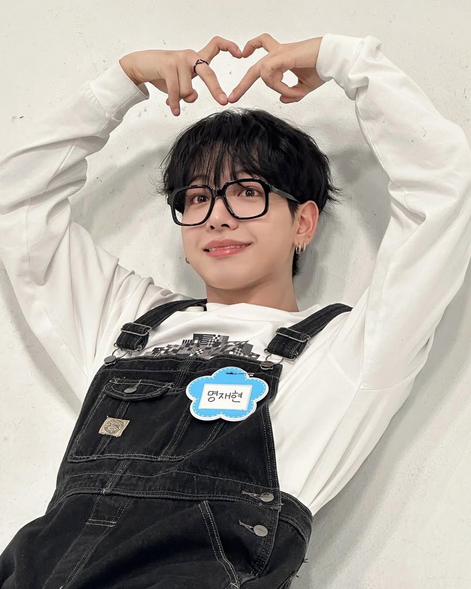#원도어트친소 #원도어_트친소

유잼녀 지망생이기에 많이 와주세요 쟴얘 넥얘 가티해 순덕 ㄴ 교복이상만

♡ - follow