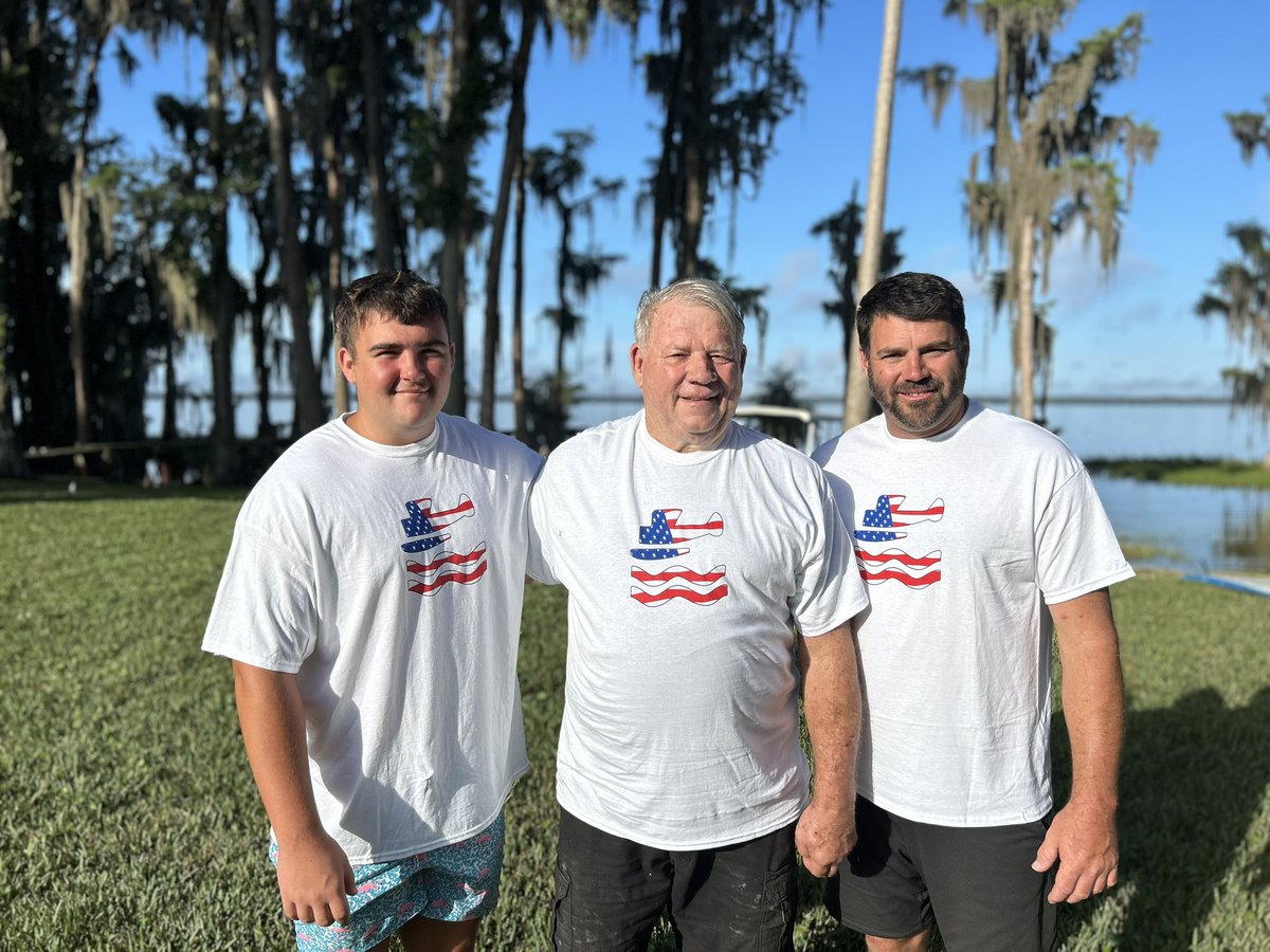OreairElectric's tweet photo. 🇺🇸 Happy 4th of July from the Oreair boys🇺🇸 #independenceday2025 #GodBlessAmerica #oreairelectric #70yearsofservice https://t.co/hYJrw9sh00