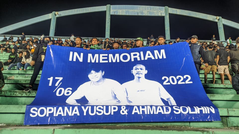 Sudah bergulir lagi piala presiden weekend ini yah?. 
Tidak terasa duh sudah 3 tahun lebih beberapa hari kejadian di piala presiden sampai menelan korban .
Semoga masih pada ingat sama almarhum mereka berdua . 
Al-fatihah 😇