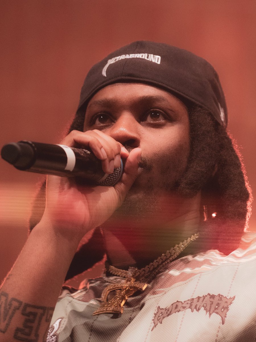 PM3_'s tweet photo. @denzelcurry shot by me last night 📸 https://t.co/ZWu7tSDcTE