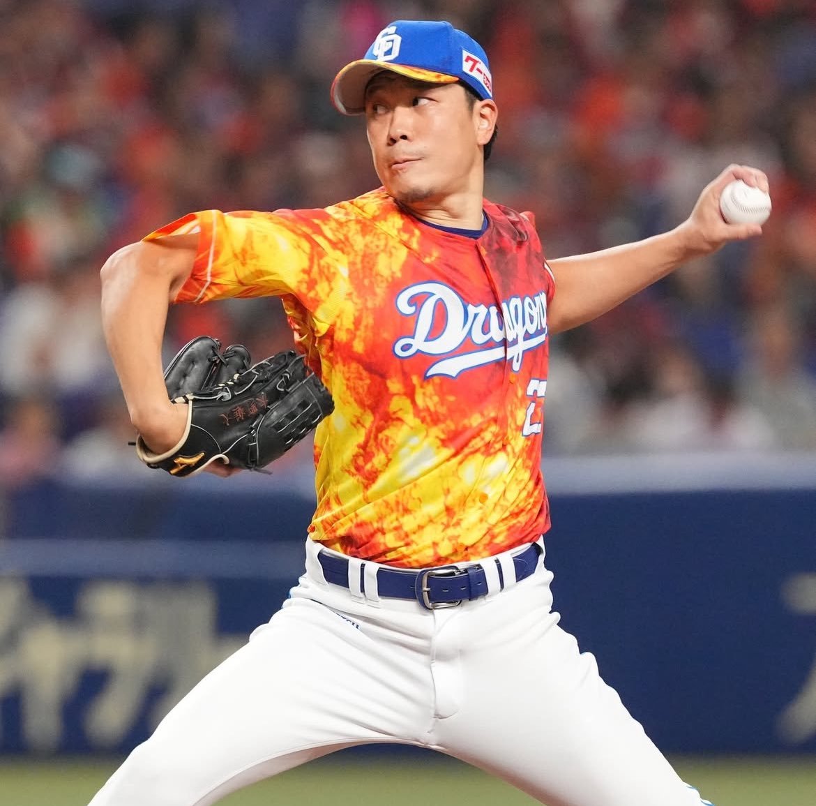 DoraPosibot's tweet photo. #今日のどらポジまとめ
・大野雄大が9回途中1失点で4勝目！
・清水達也が完璧な火消しで今季初セーブ！
・ばやしタイムリー含む2安打！
・幹也2試合連続安打！
・石伊が先制点につながる遊撃強襲ヒット！
・上林が2点目のホームを踏む好走塁！
・二軍で森駿太がヒット！
・メヒアも7回10奪三振！ https://t.co/wQngAzlLxW