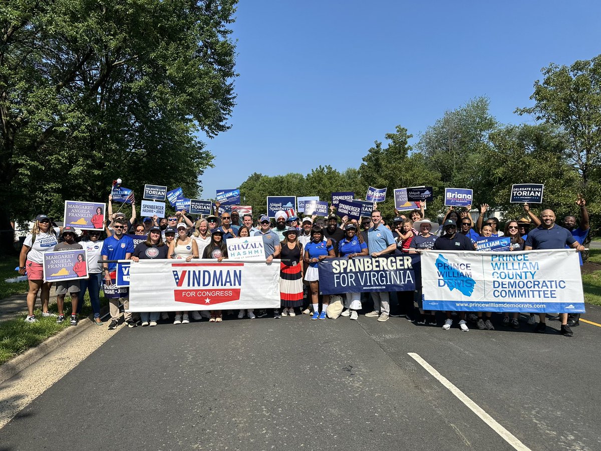 SenatorHashmi's tweet image. Celebrated our democracy and independence in Dale City today with @YVindman @jonesjay @SpanbergerForVA and our local and state delegation!