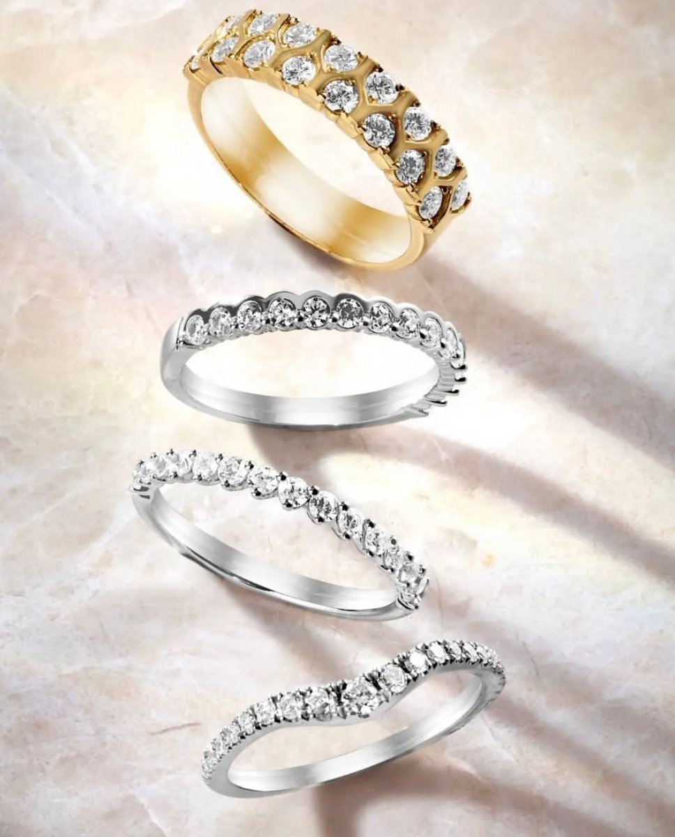 OriginalShrews's tweet image. Planning to pop the question? 💍
Today for Independent’s Week, we feel romantic - and we're proud to spotlight Fabricius Green.
This family-run #Shrewsbury jeweller designs and makes their own rings right here in town.
📍 Find them at 1 High St
originalshrewsbury.co.uk/business-direc…