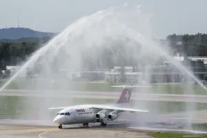 Der Staatssekretär für Migration über den Swiss-EU-Deal und die Bemühungen der Swiss, ihren Ruf wiederherzustellen.

swiapp.page.link/qMVD

Unser Briefing auch in unserer App SWI plus📱
👉 Android buff.ly/AEXt56J 
👉 iPhone buff.ly/caTbbBP