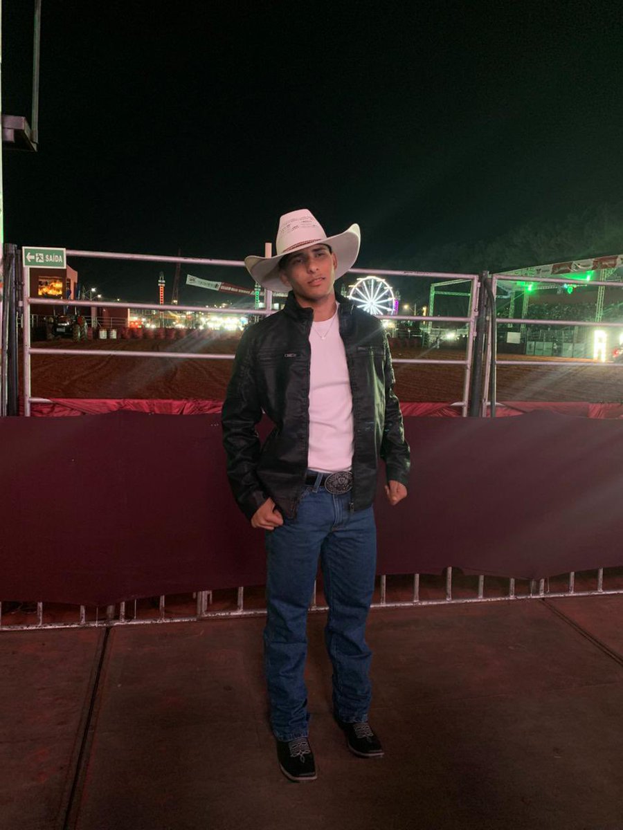 Icavalcan1e's tweet photo. Rodeioshow ✅ https://t.co/DlTARO5BI0