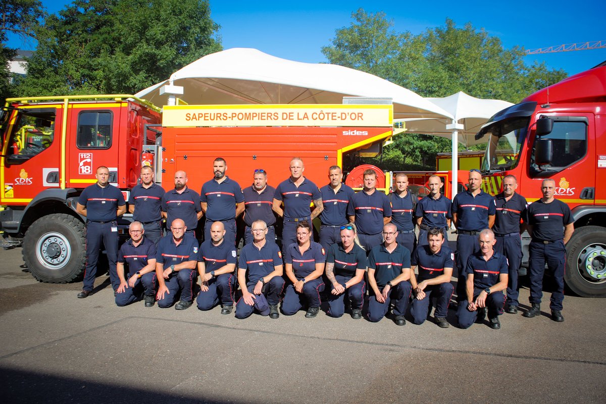 10 sapeurs-pompiers du #SDIS21 sont partis ce matin  en direction des Bouches du Rhône dans le cadre d'une colonne de renfort préventive de lutte contre les feux de forêts, en prévision d'un risque "très sévère" pour les prochains jours.