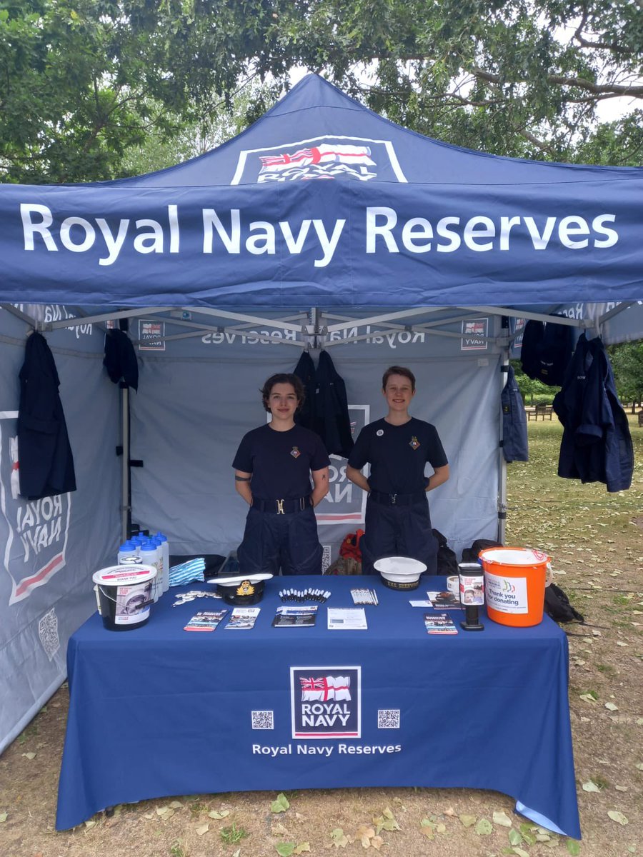 It was an honour to be part of Armed Forces Day supporting <a href="/RNReserve/">Royal Naval Reserve</a> recruitment at the National Arboretum <a href="/Nat_Mem_Arb/">National Memorial Arboretum</a> 🙌⚓
 
<a href="/CaptAndyBray/">Andrew Bray</a> <a href="/DartmouthBRNC/">Britannia Royal Naval College</a>