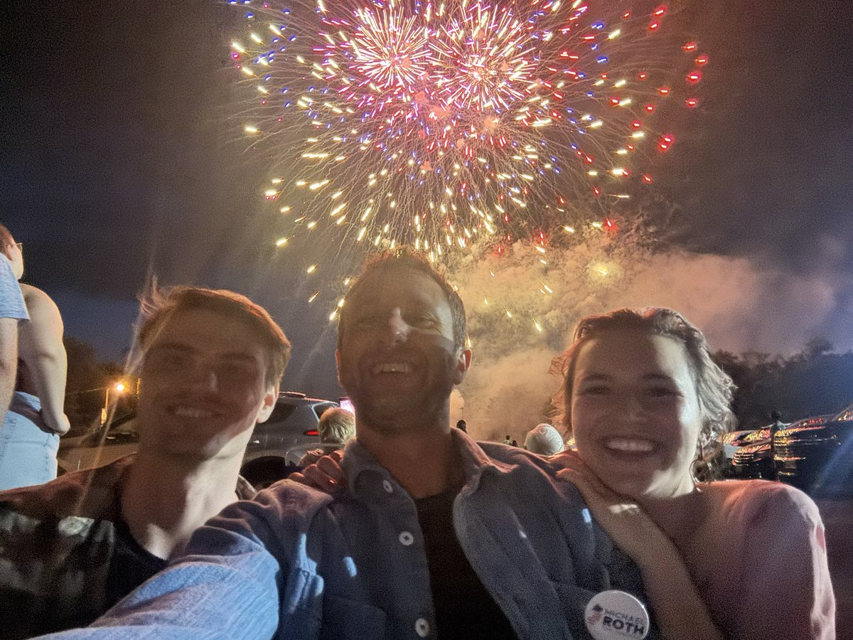 michaelrothnj's tweet image. America is the greatest country in the world. Happy 4th of July to everyone. Had a blast in New Providence last night with Harry Clewell!