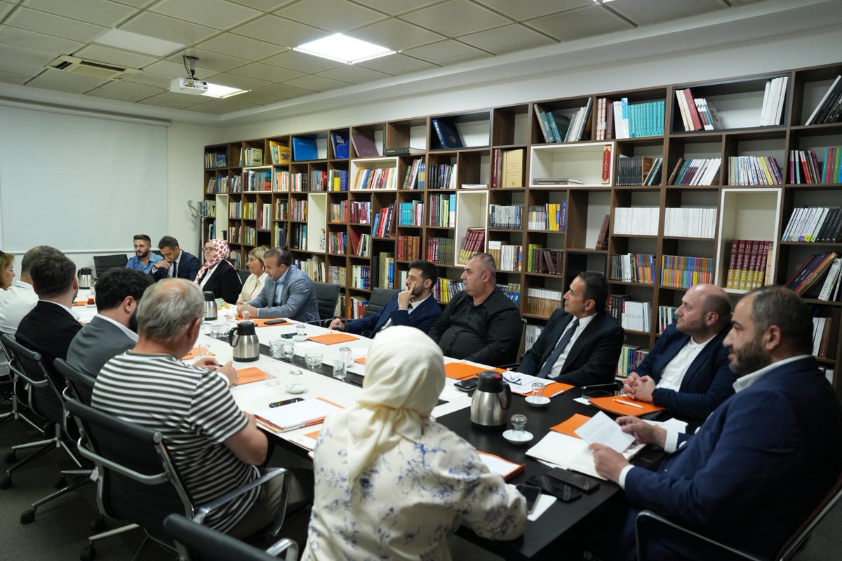 AK Parti İstanbul İl Başkanlığı Sağlık Politikaları Birim Başkanlığımızın ilk komisyon toplantısını bugün gerçekleştirdik.

Cumhurbaşkanımız Sn. Recep Tayyip Erdoğan’ın liderliğinde, İl Başkanımız Sn. Abdullah Özdemir’in başkanlığında İstanbul’da sağlık alanında güçlü adımlar