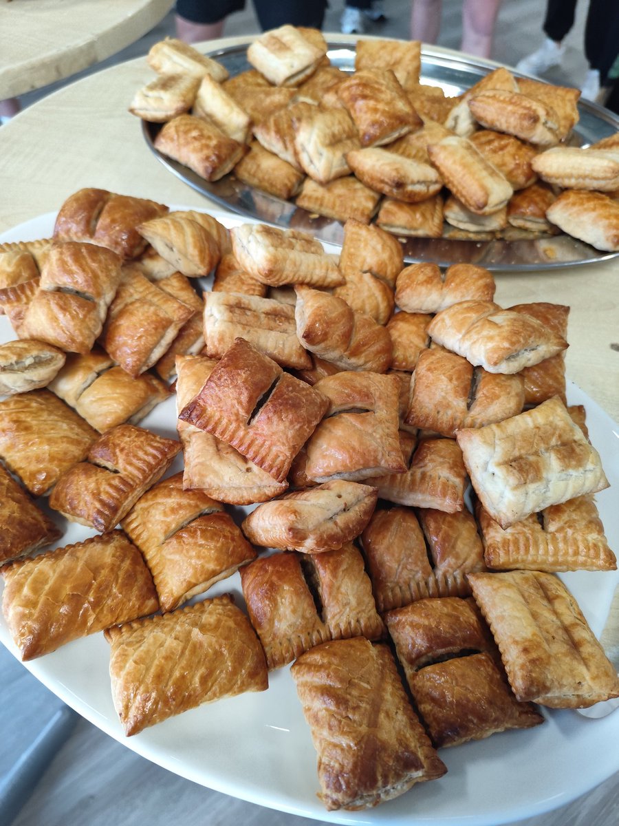 Games Promotion Officer Castleknock (@cryangpo1981) on Twitter photo Fueling our wonderful coaches this morning before their last day of Summer Camps: Week 1.
Thanks to all <a href="/CastleknockGAA/">Castleknock GAA</a>
For making it a successful week.
Time to R EST,recover and recharge before Monday!
<a href="/DublinGAACoach/">Dublin GAA Coaching & Games Development</a> Fueling our wonderful coaches this morning before their last day of Summer Camps: Week 1.
Thanks to all <a href="/CastleknockGAA/">Castleknock GAA</a>
For making it a successful week.
Time to R EST,recover and recharge before Monday!
<a href="/DublinGAACoach/">Dublin GAA Coaching & Games Development</a>