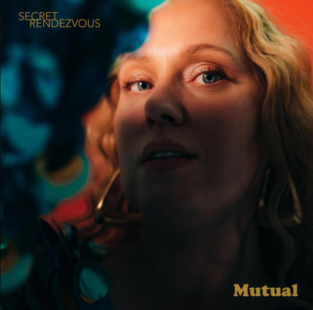 <a href="/SecretRendezV/">Secret Rendezvous</a>  DELIVERS “MUTUAL” AS A SULTRY SUMMER GROOVE

scoope.nl/secret-rendezv…