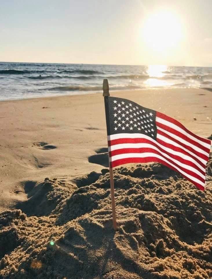 Happy 4th of July!! Stay safe and enjoy this special day!! 🇺🇸🇺🇸🇺🇸