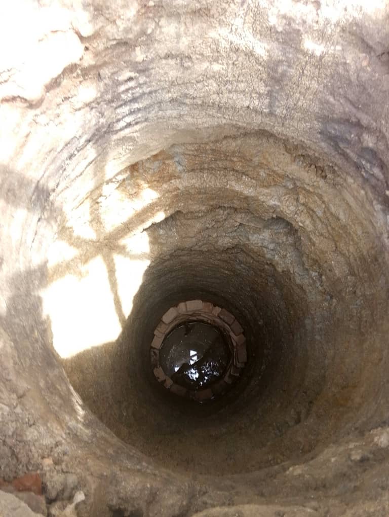 RBwengye's tweet photo. You can now excavate your shallow well at 5M ugx including submersible pump installation. https://t.co/7rHJH3hXvc