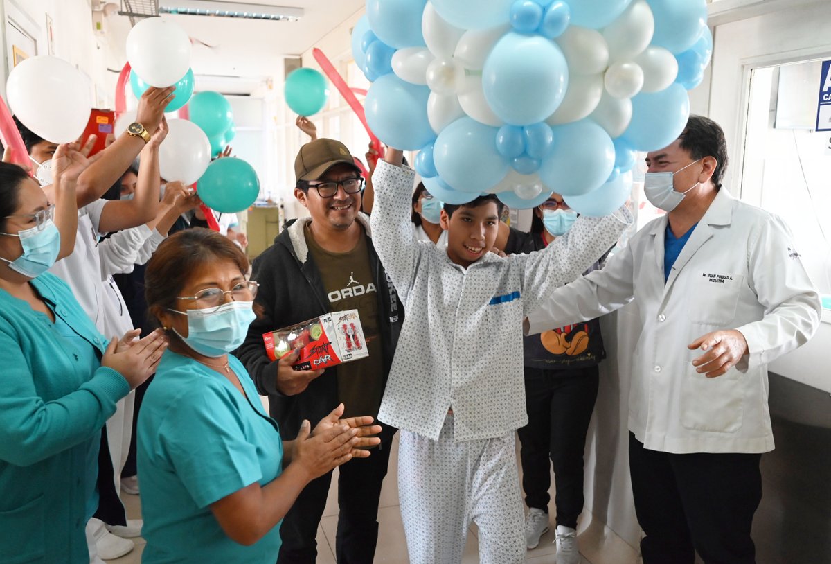 ¡Avanzamos por la salud infantil!
El INSN realizó 7 cirugías de nasoangiofibroma este año, utilizando una técnica endoscópica, sin cortes y de rápida recuperación.
✅Se trata de un tumor benigno común en varones de 11 a 17 años.

#NotaDePrensa: gob.pe/institucion/in…