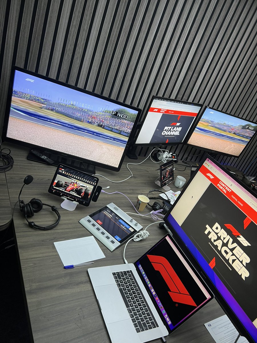 F1 Silverstone 🇬🇧 <a href="/grandprixradio/">Grand Prix Radio</a> 🏁