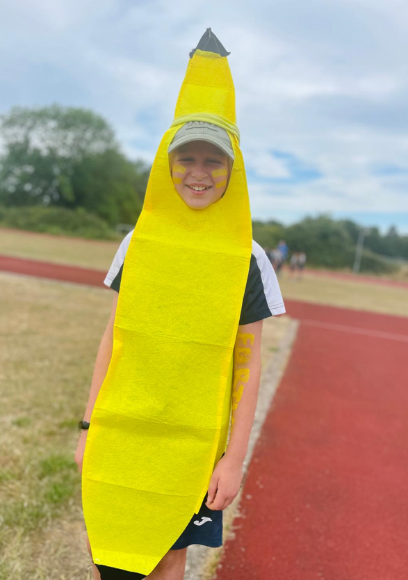 StraUponAvonSch's tweet image. This was the day that was..#SportsDay25 athletics, netball, rounders, frisbee, chess &amp;amp; dancing... college challenges, a 🍌&amp;amp; a 🦖#SuASCommunity