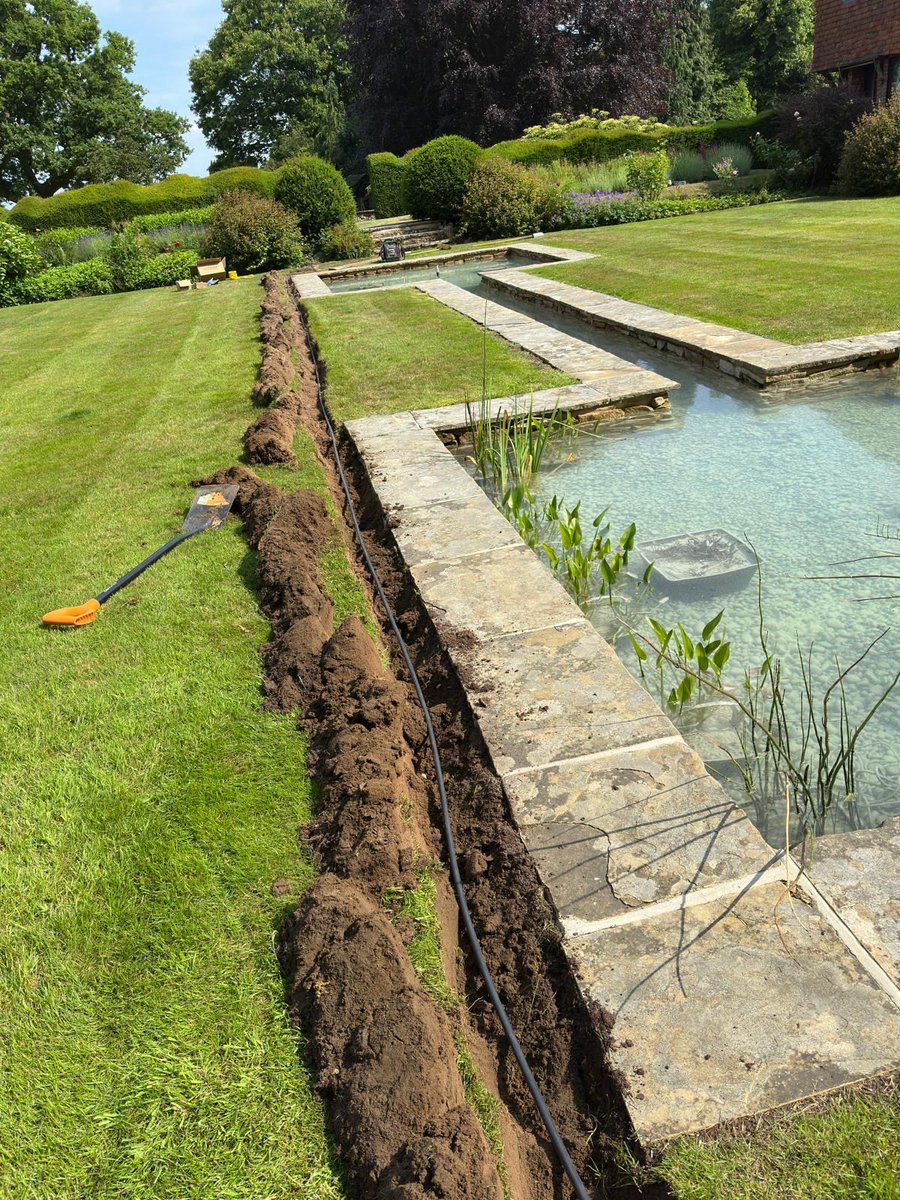 Hi Spec Electrics tweet media