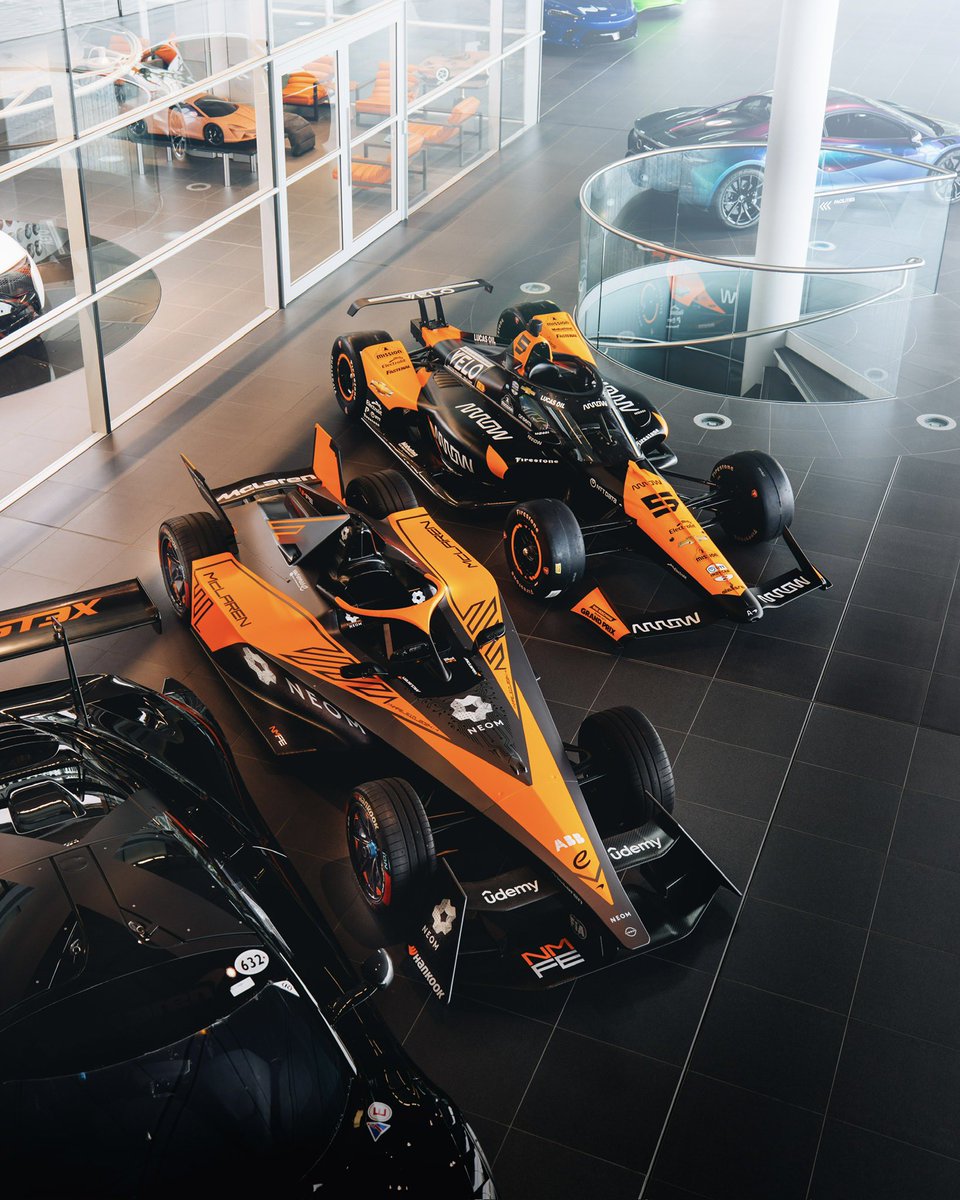 Happy Fourth of July to <a href="/ArrowMcLaren/">Arrow McLaren IndyCar Team</a> and all our papaya family in the US. 🇺🇸🧡