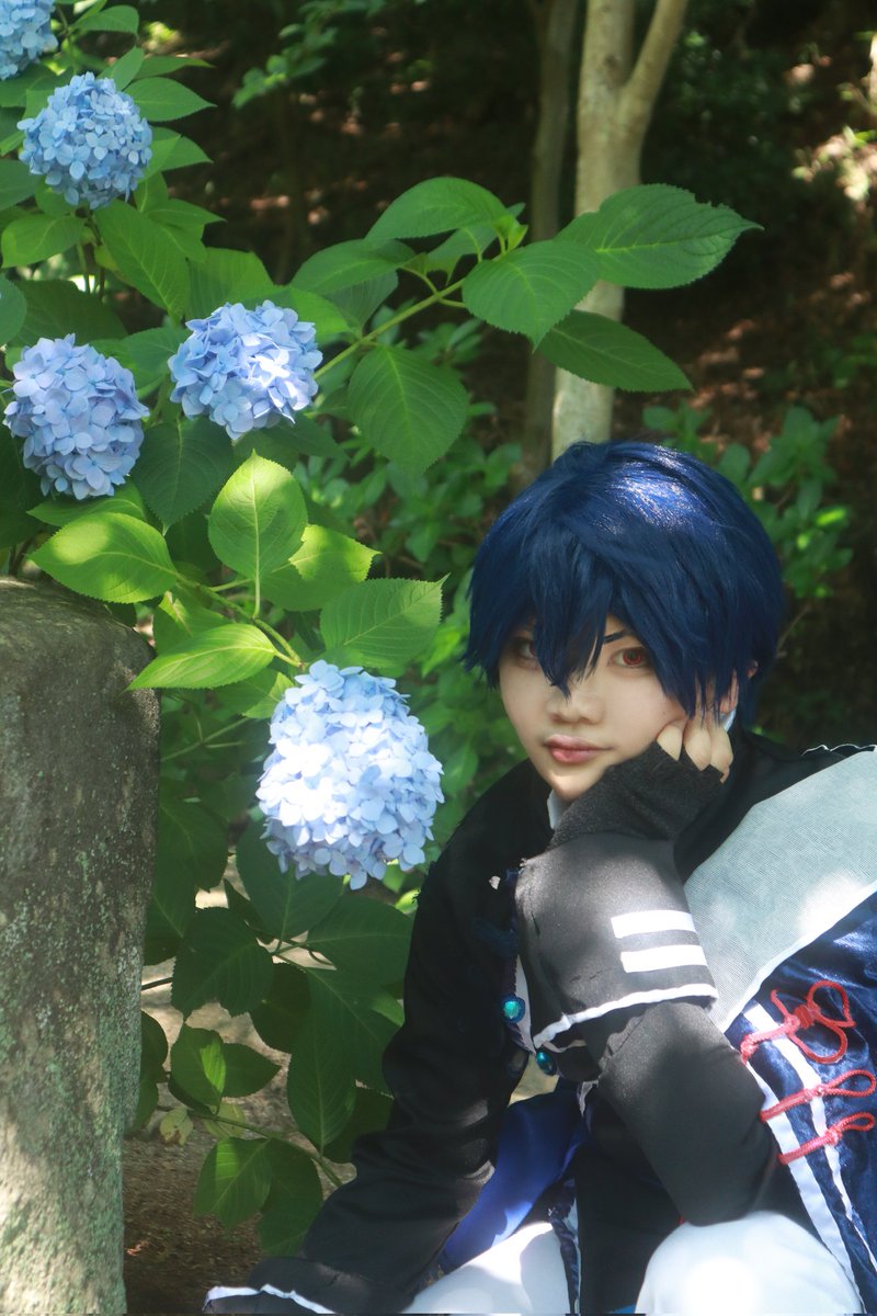 ⚠mhyk/shino/cos

「シ/ャ/ー/ウ/ッ/ド/の/森/に/比/べ/る/と/、/こ/こ/は/騒/が/し/す/ぎ/て/落/ち/着/か/な/い」

#mhyk_cos #まほやく_cos
📸<a href="/rira_hanight/">花宵りら</a>
