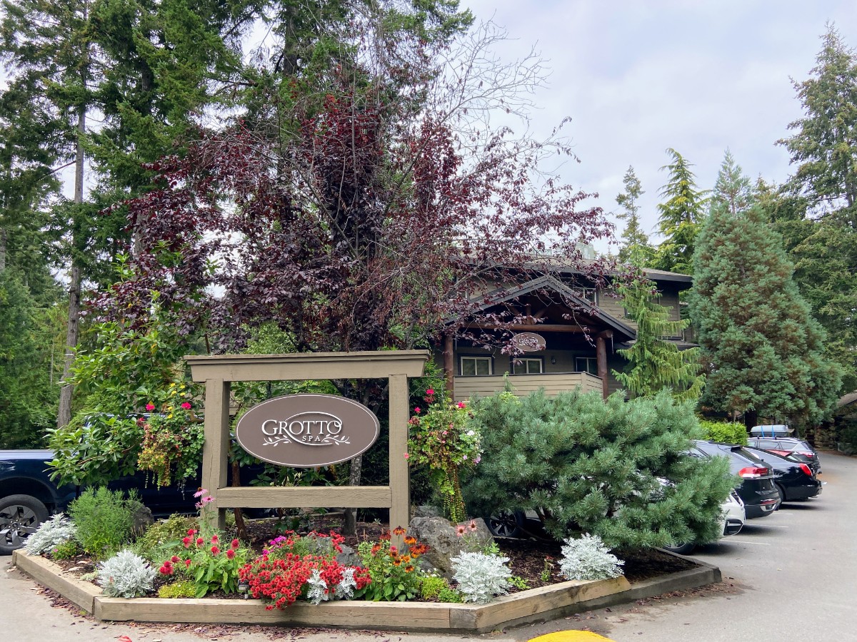 Riana | Teaspoon of Adventure tweet media