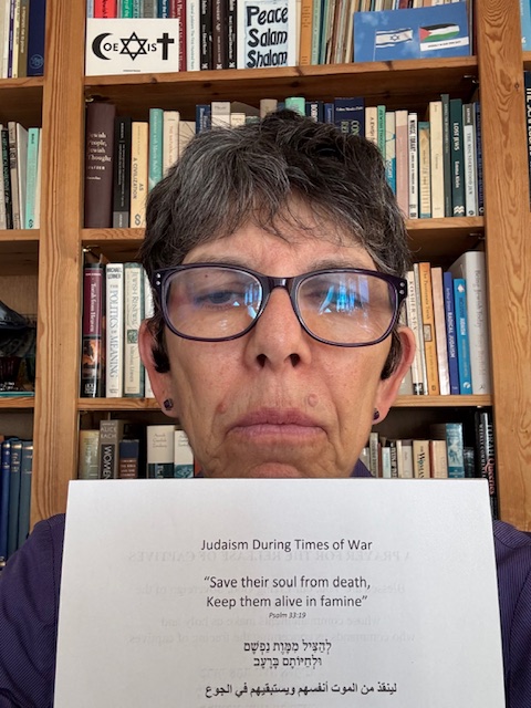 LiberalJudaism's tweet image. Progressive clergy – including Rabbi Elli Tikvah Sarah (left picture), Rabbi Laura Janner-Klausner (right picture) and Rabbi Warren Elf – have launched the ‘SOS Gaza: Aid & Hostages’ campaign.
It involves taking a selfie with a prayer, and sending it to the Foreign Secretary.