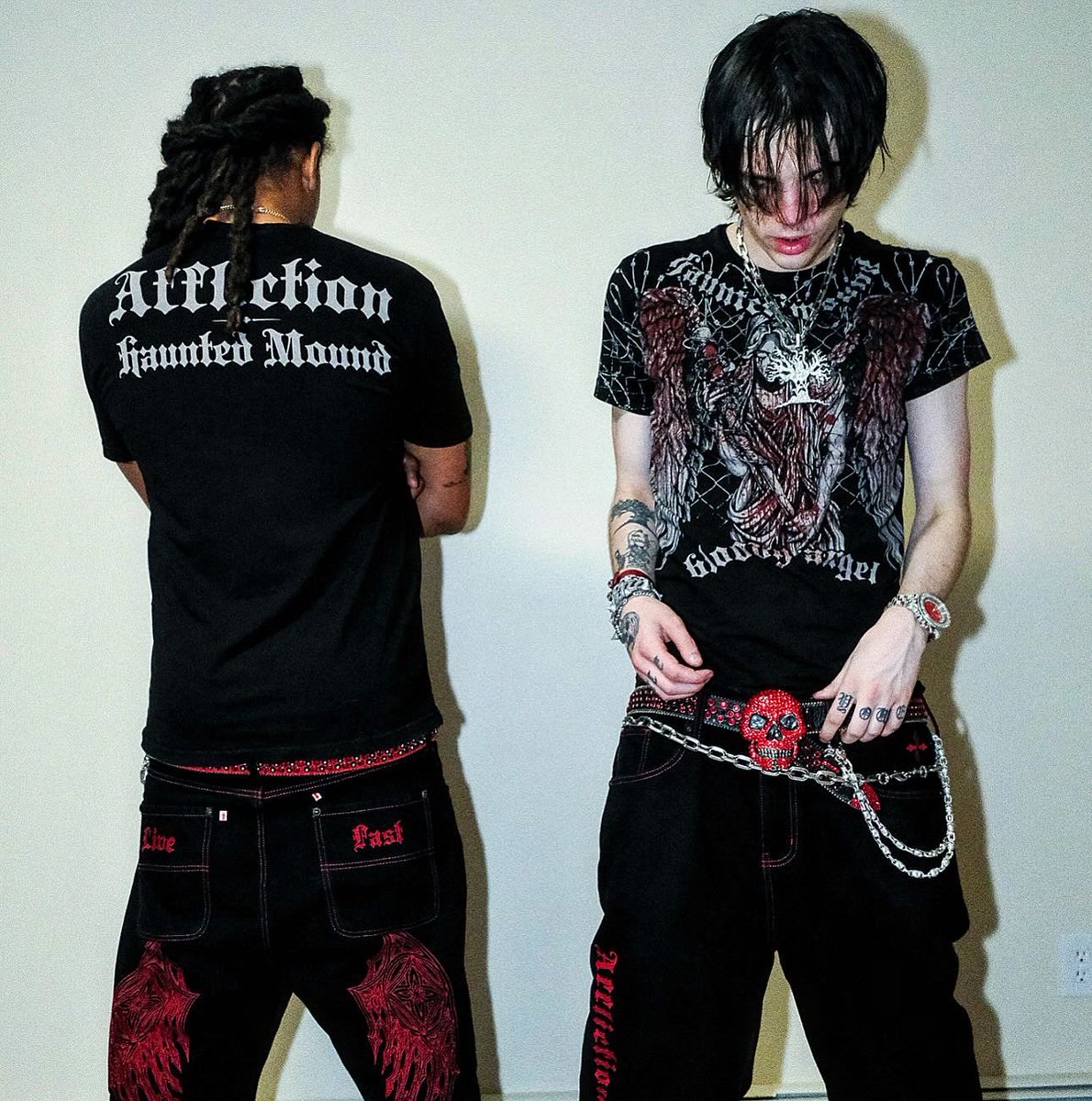 SEMATARYGRAVEMN's tweet image. HAUNTED MOUND 🪦 X AFFLICTION ☠️ NOW IN ALL ZUMIEZ 🏚️STORES IN AMERICA 🇺🇸 GO GET DAT RIGHT NOW HAPPY 4TH