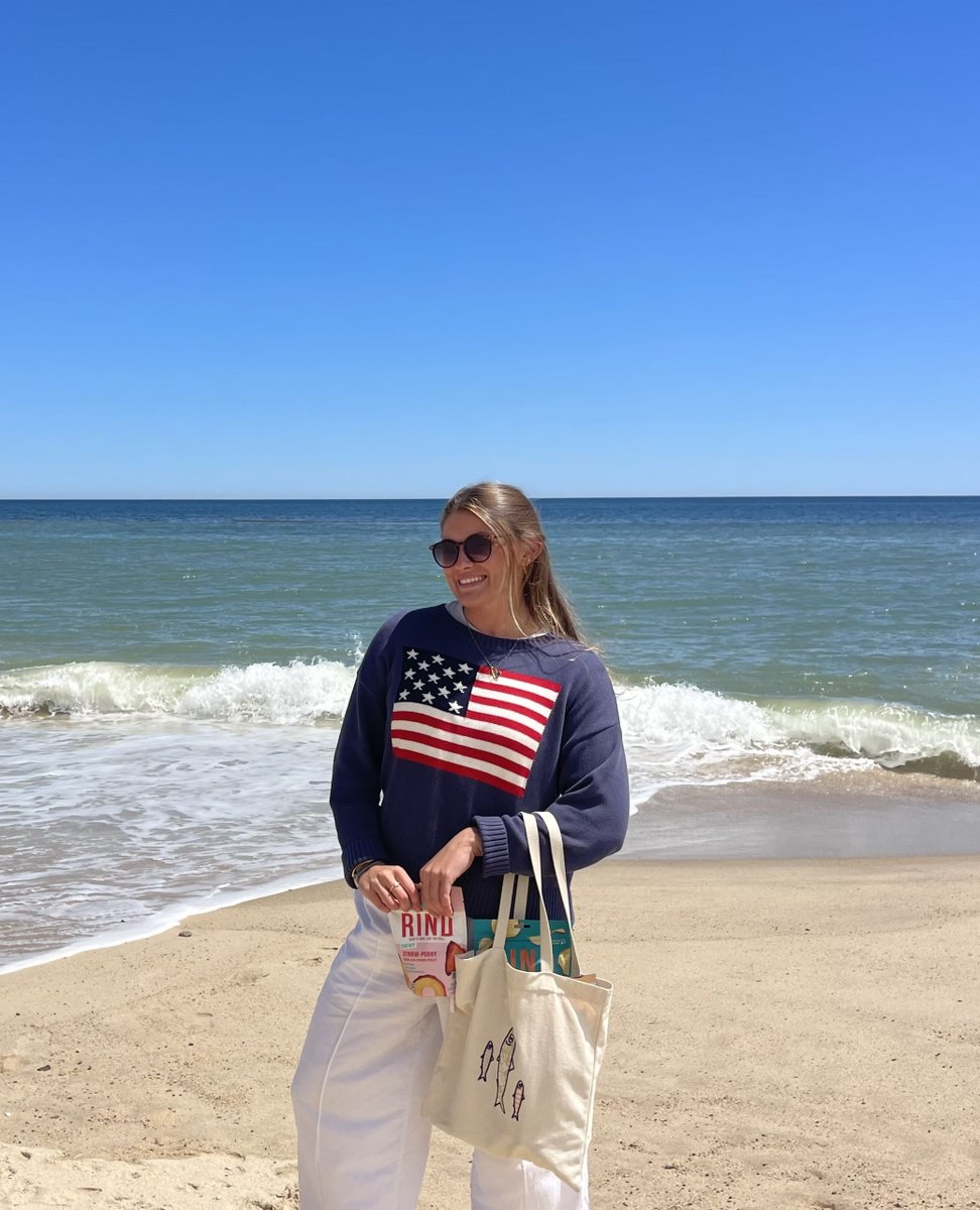 stars, stripes, and snacks that slay 🎆🍓 Happy 4th everyone 💙

#rindsnacks #beach #beachsnacks #beachvibes #healthysnacks #4thofjuly #fourthofjuly #redwhiteandblue #july4thweekend