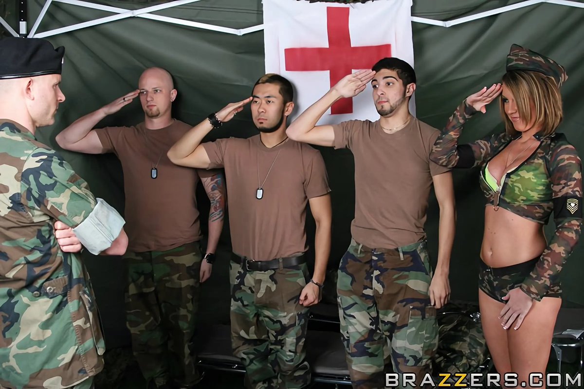 heatdaddy69420's tweet photo. God bless America and thank you to our current troops and also the veterans who stood up against British people when the British were being toxic to us. Happy 4th of July 🇺🇸 https://t.co/xU5AxQeunx