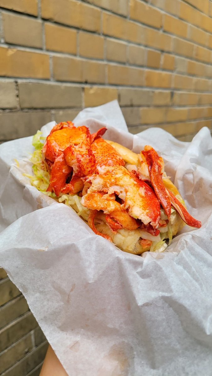 Block16Omaha's tweet image. Ok friends. LET'S FREEDOM. Open 11-7 today! Full menu plus Lobstah rolllllllllls. Butter poached cold water lobster on a toasty roll with lemon aioli and hand crafted, precisely shredded 'Merican lettuce. Lobster bisque too. Get. Doen. Here!!!!!