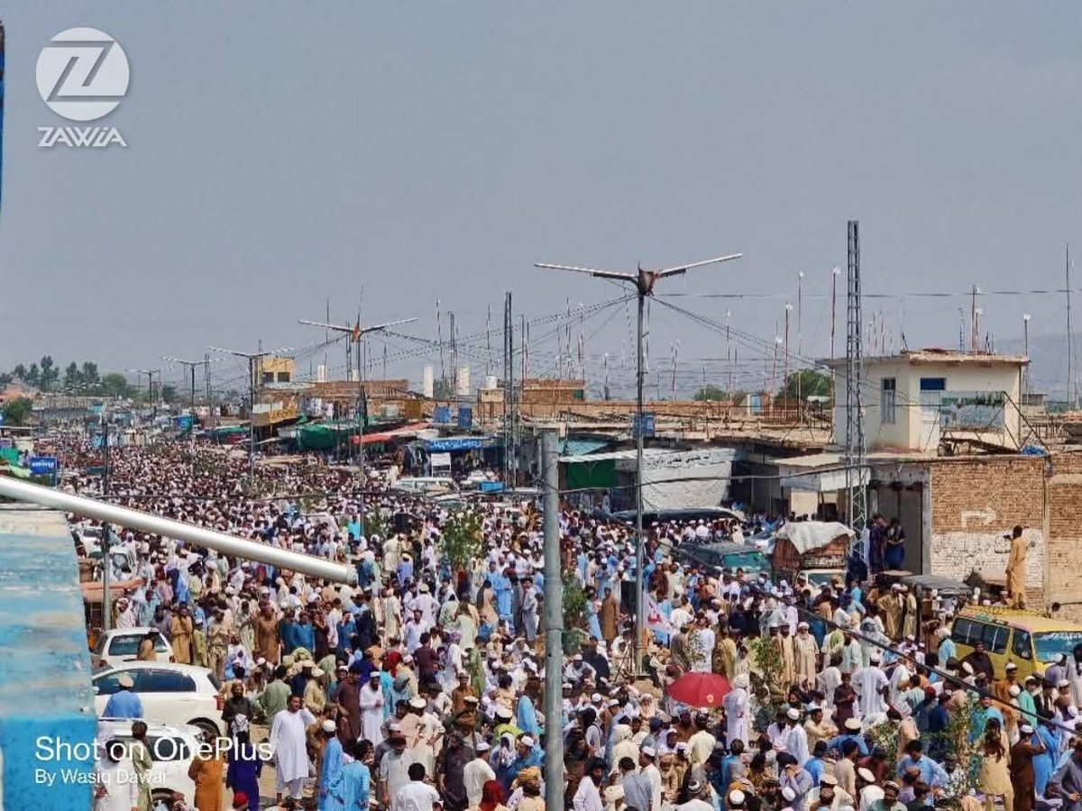 Thousands of people in Waziristan are protesting today against military operations. Yet, they are being ignored in the mainstream. No victory against terrorism is possible without listening to those on the frontlines. Instead, state continues to repress or ignore them. Shameful!