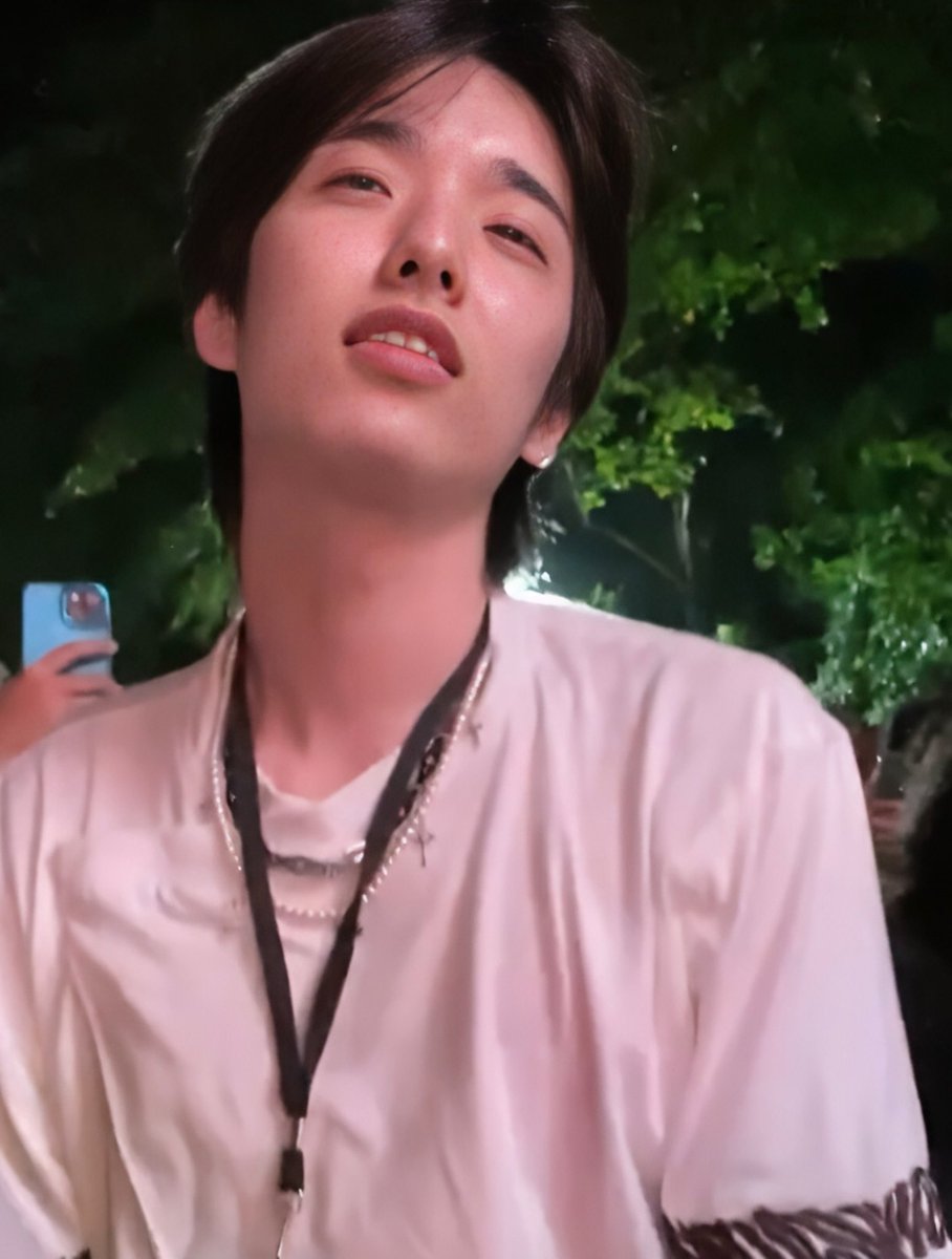 pepapepi72's tweet image. how good the Indonesian air is for him 🤍🤍🤍🤍🤍
Cr.bucindeisikk
#eaj1
#canwejustpause
#eaJ1EP
#prambananjazz2025
@eaJPark
