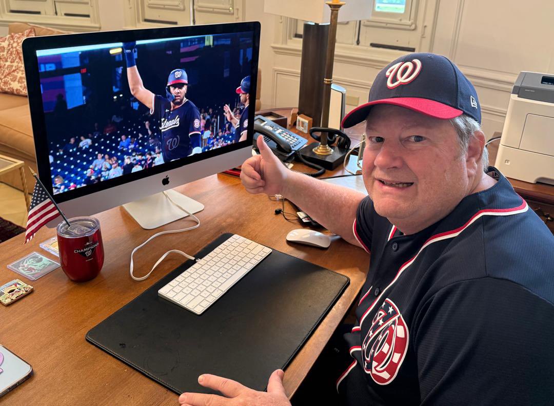 MikeHammerUSA's tweet image. Serving in Havana, Cuba - a great way to start July 4rth by watching my @Nationals.
Go Nats! Go America 🇺🇸